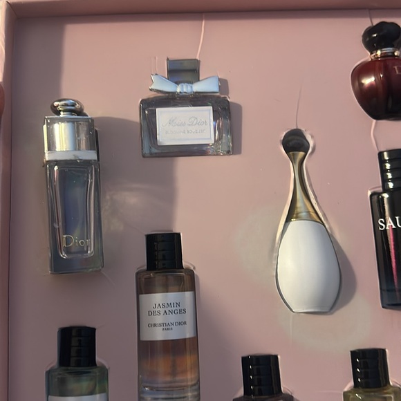 Christian Dior Pink housestooth perfume 16 pc Set 🌸 Gorgeous Collection ❤️ Sale - Picture 10 of 16